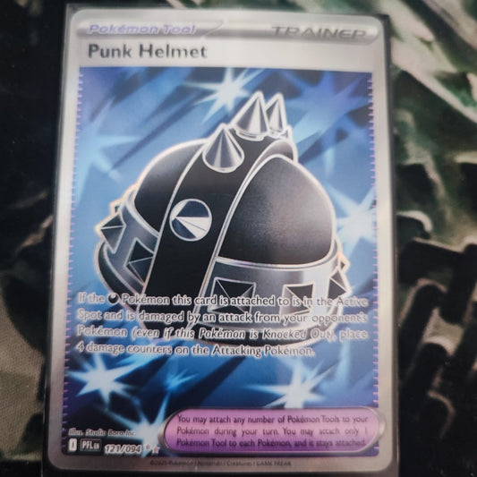 Punk Helmet 121/094 Ultra Rare